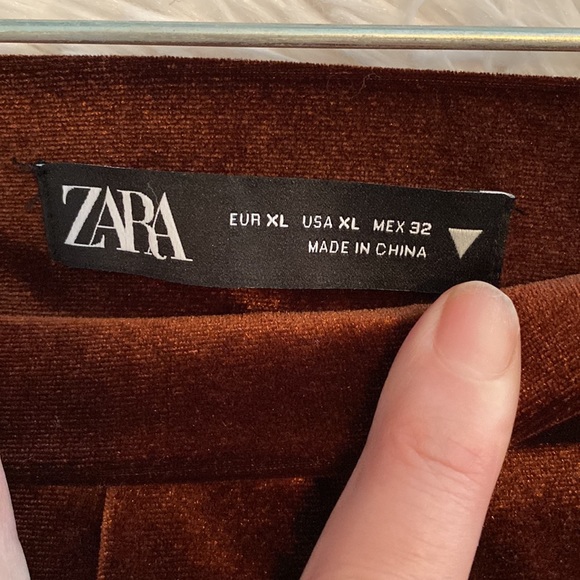 Brown velour flared pants from Zara - Picture 4 of 5